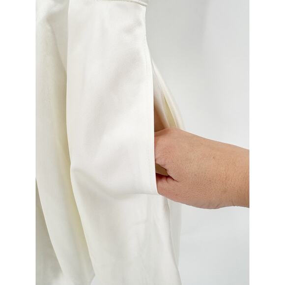 BEBE Mini Dress Size 0 White Fit Flare Pockets Silver Grommet Accents Rhinestone - Picture 6 of 9